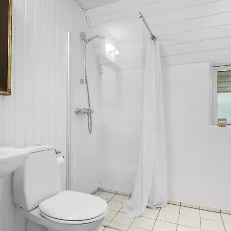 3 Bedroom Stunning In 度假居 霍伊斯莱乌