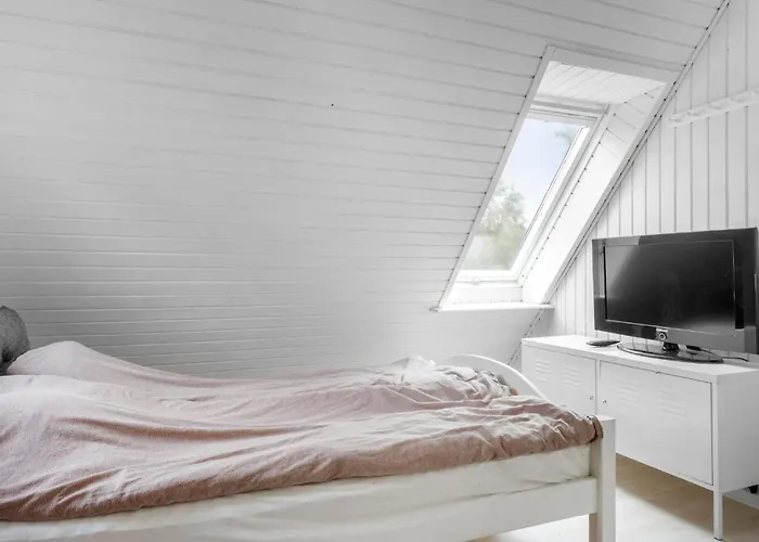 3 Bedroom Stunning In *